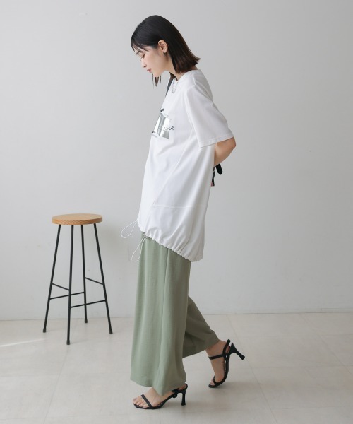 Bou Jeloud(ブージュルード)の「箔エンボスロゴチュニック(Tシャツ/カットソー・レディース・オフホワイト/キャメル/ブラック・FREE)」の11枚目の写真