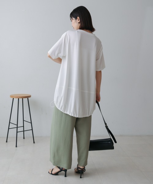 Bou Jeloud(ブージュルード)の「箔エンボスロゴチュニック(Tシャツ/カットソー・レディース・オフホワイト/キャメル/ブラック・FREE)」の14枚目の写真