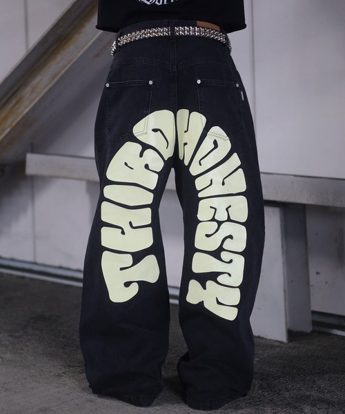 《2サイズ展開　/　UNISEX　》バックアーチロゴ バギーデニム