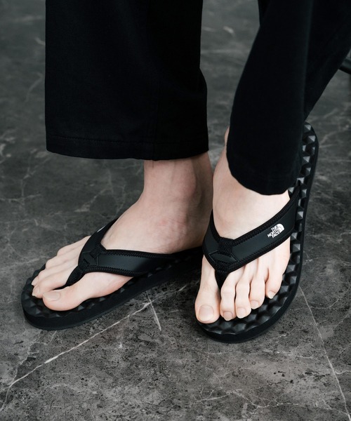 THE NORTH FACE(ザノースフェイス)の「THE NORTH FACE BASIC CAMP FLIP EX ノースフェイス ベースキャンプフリップ ワンポイントロゴトングサンダル(サンダル・メンズ・ホワイト/ブラック・25cm/26cm/27cm/24cm/28cm)」の7枚目の写真