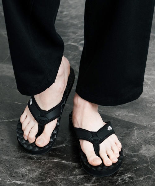 THE NORTH FACE(ザノースフェイス)の「THE NORTH FACE BASIC CAMP FLIP EX ノースフェイス ベースキャンプフリップ ワンポイントロゴトングサンダル(サンダル・メンズ・ホワイト/ブラック・25cm/26cm/27cm/24cm/28cm)」の8枚目の写真