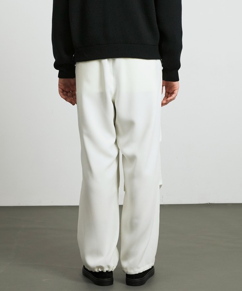 UNITED TOKYO（ユナイテッドトウキョウ）の「超撥水TRIXION パラシュートパンツ（その他パンツ・メンズ・ブラック/オフホワイト/ダークグレー・1/2）」の21枚目の写真