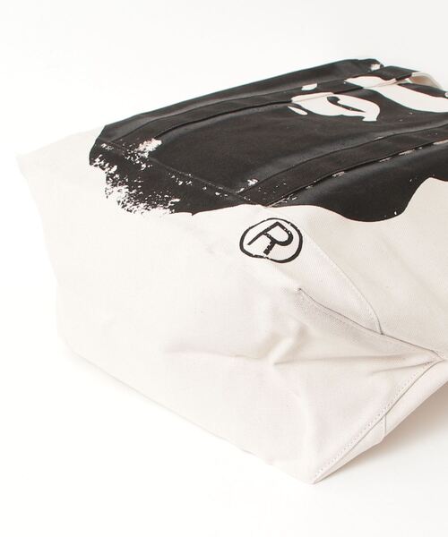 A BATHING APE（アベイシングエイプ）の「BIG APE HEAD TOTE BAG（トートバッグ・メンズ・アイボリー・FREE）」の7枚目の写真