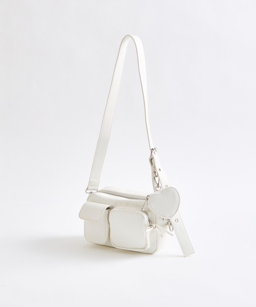 OLIVE des OLIVE（オリーブデオリーブ）の「ハートポーチ付き