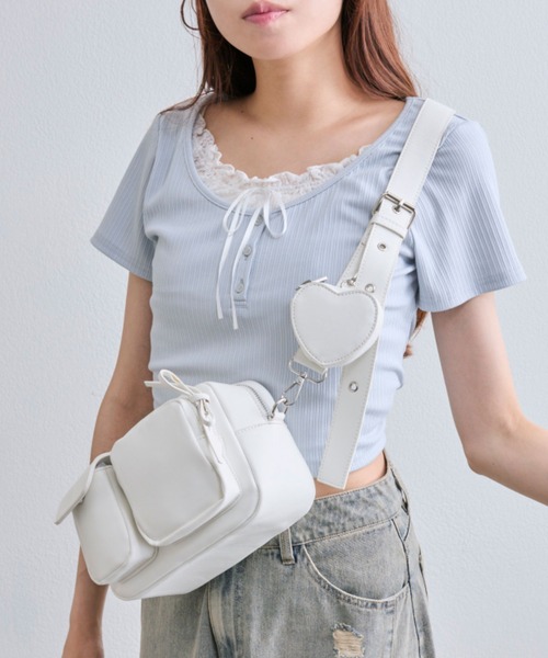 OLIVE des OLIVE（オリーブデオリーブ）の「ハートポーチ付きショルダーバッグ（ショルダーバッグ・レディース・ピンク/オフホワイト/ブラック・FREE）」の18枚目の写真