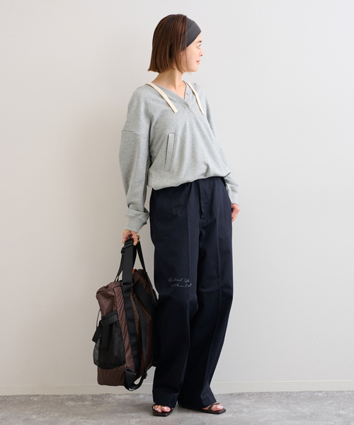 U by SPICK&SPAN（ユーバイスピックアンドスパン）の「Vネック裏毛フーディー（パーカー・レディース・ホワイト/チャコールグレー・FREE）」の11枚目の写真