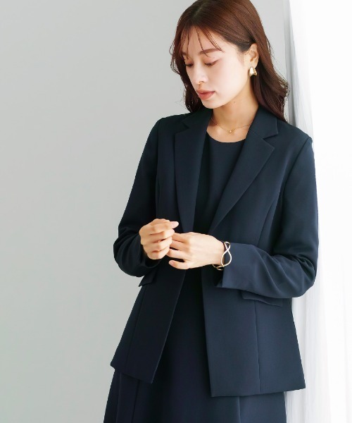 WHITE JOOLA(ホワイトジョーラ)の「UVカット・速乾・接触冷感・防シワ・ストレッチ・洗える【多機能すぎるジャケット】ダブルピケクロス・テーラードジャケット(テーラードジャケット・レディース・アイボリー/ネイビー/ブラック・S/L/M)」の5枚目の写真