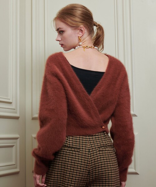 LOULOU WILLOUGHBY（ルルウィルビー）の「【LOULOU WILLOUGHBY】カシミヤブレンドファー加工Ｖカーディガン（カーディガン/ボレロ・レディース・ライトベージュ/ライトピンク/ブラック/キャメル・2）」の9枚目の写真
