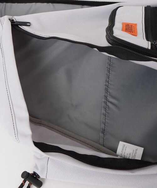 UNIVERSAL OVERALL（ユニバーサルオーバーオール）の「【94】【UNIVERSAL OVERALL/ユニバーサルオーバーオール】ワンポイント Uロゴ ピスネームタグデザイン ワンショルダー ボディワラバッグ/12L（ボディバッグ/ウエストポーチ・メンズ・ブラック/チャコールグレー/ライトグレー/ネイビー・FREE）」の20枚目の写真