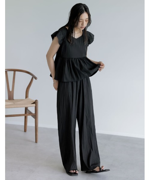 Rii 　UK限定販売レア美品ベルベットトップス&パンツセットアップ Re:EDIT（リエディ）の「[撥水加工][RAIN SHIELD]フリルスリーブ