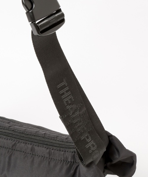 THEATRE PRODUCTS（シアタープロダクツ）の「THEATRE PRODUCTS(シアタープロダクツ)/別注パフフリルラウンドショルダー（ショルダーバッグ・レディース・ブラック/グレイッシュベージュ・FREE）」の8枚目の写真