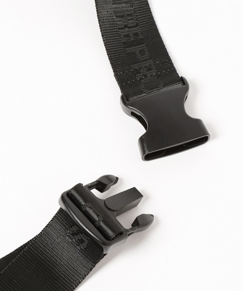 THEATRE PRODUCTS（シアタープロダクツ）の「THEATRE PRODUCTS(シアタープロダクツ)/別注パフフリルラウンドショルダー（ショルダーバッグ・レディース・ブラック/グレイッシュベージュ・FREE）」の10枚目の写真