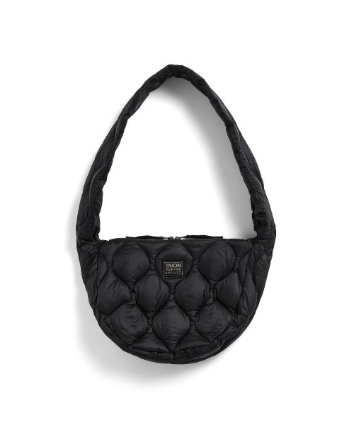 fridge（フリッジ）の「【TAION】タイオン MILITARY BANANA SHOULDER DOWN BAG-M＜MILITARY／SOFT SHELL＞ TAION-BBG02ALSML-1-M（ショルダーバッグ・メンズ・その他/ブラック/グリーン/その他1/ベージュ・ONESIZE）」の14枚目の写真