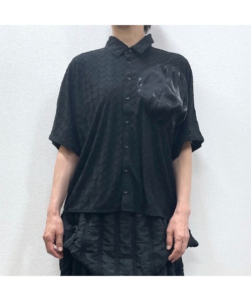 garcon la raison(ギャルソン・ラ・レゾン)の「ドルマンシャツ(レディース)(ビジネスシャツ・レディース・ブラック/グレー/ホワイト・2/1)」の5枚目の写真