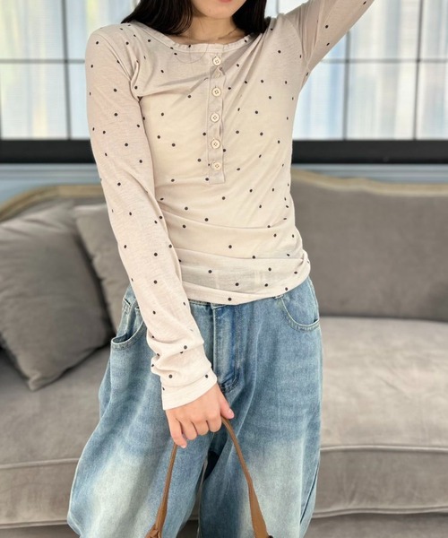 mebole（メボレ）の「Airy Dot Button Top（Tシャツ/カットソー・レディース・アイボリー/グレー・FREE）」の21枚目の写真