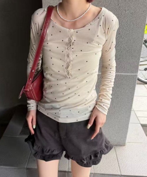 mebole(メボレ)の「Airy Dot Button Top(Tシャツ/カットソー・レディース・アイボリー/グレー・FREE)」の14枚目の写真