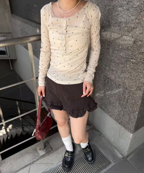 mebole(メボレ)の「Airy Dot Button Top(Tシャツ/カットソー・レディース・アイボリー/グレー・FREE)」の18枚目の写真