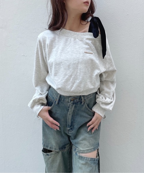 one way（ワンウェイ）の「リボンワンショルトレーナー（スウェット・レディース・グレー/ネイビー/アイボリー/チャコールグレー/ブラック/レッド/ブルー/ピンク・FREE）」の9枚目の写真