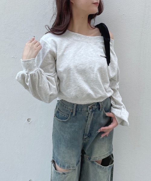 one way（ワンウェイ）の「リボンワンショルトレーナー（スウェット・レディース・グレー/ネイビー/アイボリー/チャコールグレー/ブラック/レッド/ブルー/ピンク・FREE）」の12枚目の写真