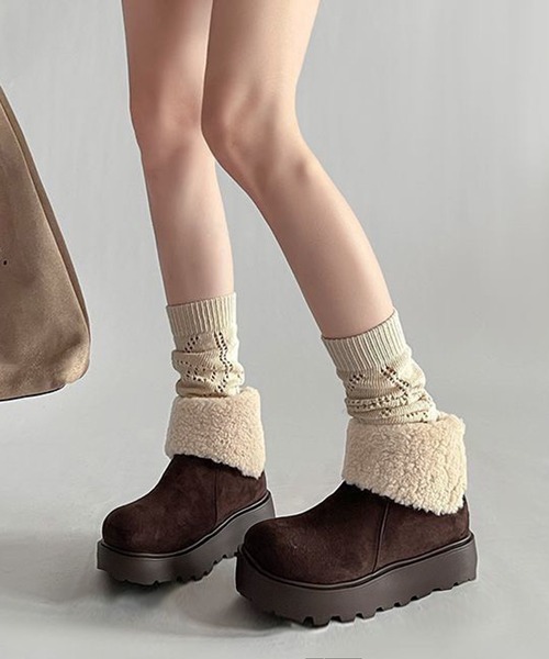 WESTSEA(ウエストシー)の「厚底 折り返し裏ファー ショートブーツ ジップアップ(ブーツ・レディース・オフホワイト/ブラウン・23㎝/23.5㎝/24㎝/24.5㎝/25㎝)」の11枚目の写真