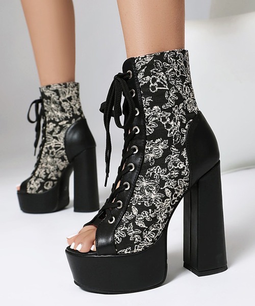 DURAS(デュラス)の「フローラルジャカードショートブーツ/レースアップブーツ(ブーツ・レディース・ブラック/アイボリー・MEDIUM/LARGE)」の14枚目の写真