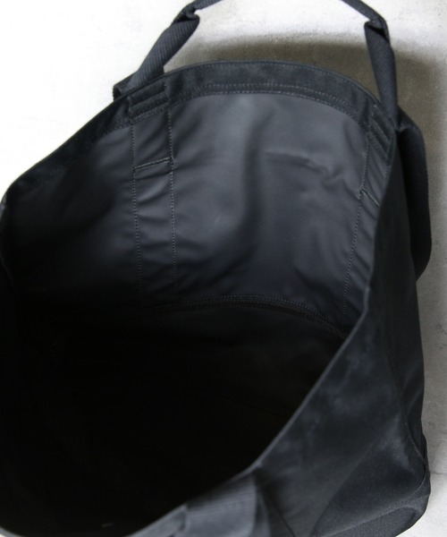 Carhartt（カーハート）の「Carhartt クラシックオープントートバッグ18L（トートバッグ・メンズ・ブラック/ブラウン・FREE）」の10枚目の写真