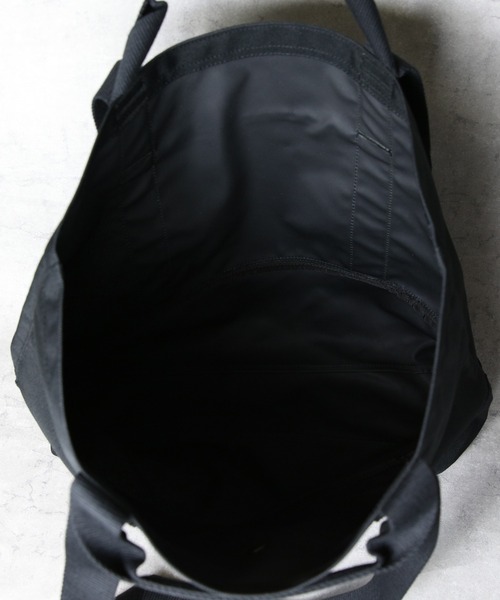 Carhartt（カーハート）の「Carhartt クラシックオープントートバッグ18L（トートバッグ・メンズ・ブラック/ブラウン・FREE）」の11枚目の写真