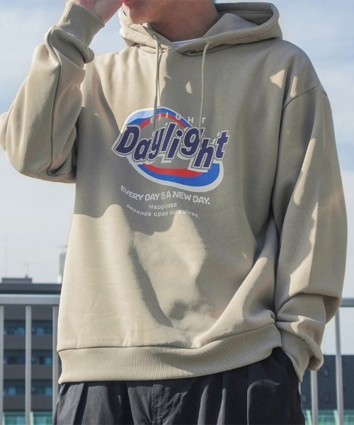 spiritoso(スピリトーゾ)の「【spiritoso】daylight ビッグプリント 裏起毛パーカー(パーカー・レディース・ベージュ/杢グレー/チャコールグレー・FREE)」の13枚目の写真