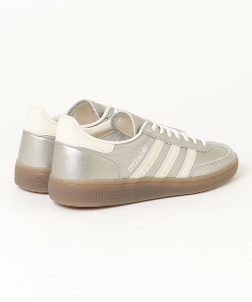 adidas Originals（アディダスオリジナルス）の「HANDBALL SPEZIAL W（スニーカー・レディース・シルバー・23.0cm/23.5cm/24.0cm/24.5cm/22.5cm/25.0cm）」の2枚目の写真