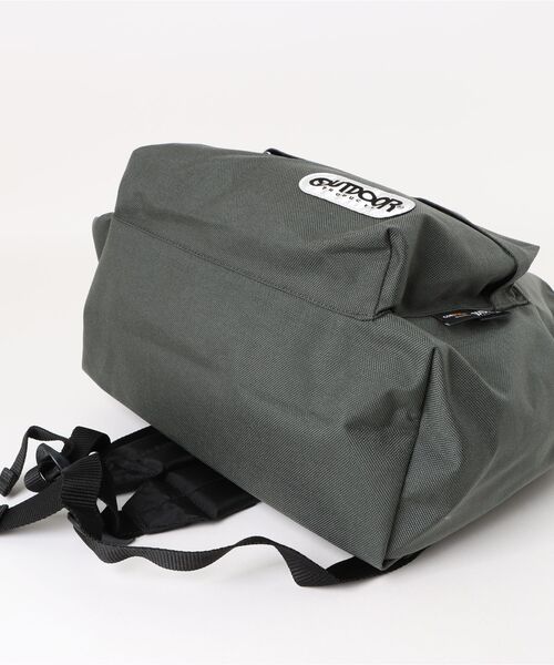 OUTDOOR PRODUCTS(アウトドアプロダクツ)の「【RES】【OUTDOOR PRODUCTS】DAYPACK M 15.4L(バックパック/リュック・メンズ・バーガンディー/グレー/ネイビー/ベージュ/レッド/ブラック・FREE)」の8枚目の写真