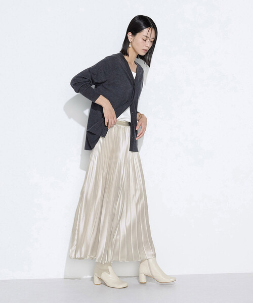 K.T KIYOKO TAKASE（キヨコタカセ）の「サテンチンツ コンビネーションプリーツスカート（スカート・レディース・キナリ/チャコール/ブルー系その他・9号/7号）」の17枚目の写真