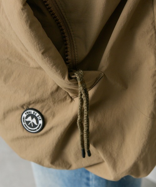 PUAL CE CIN（ピュアルセシン）の「フレンチダックダウン ジップアップジャケット（ダウンジャケット/コート・レディース・ベージュ/ブラック・FREE）」の17枚目の写真