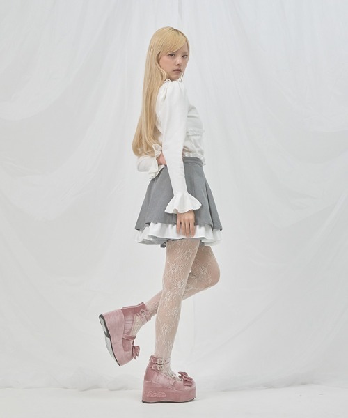 FickleBebe(フィクルベベ)の「レースフリルフレンチトップス(ニット/セーター・レディース・ホワイト/ブラック/グレー・FREE)」の21枚目の写真