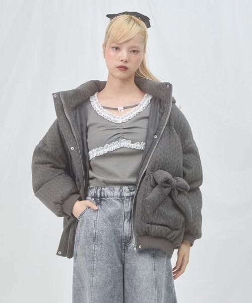 FickleBebe(フィクルベベ)の「レースフリルフレンチトップス(ニット/セーター・レディース・ホワイト/ブラック/グレー・FREE)」の9枚目の写真