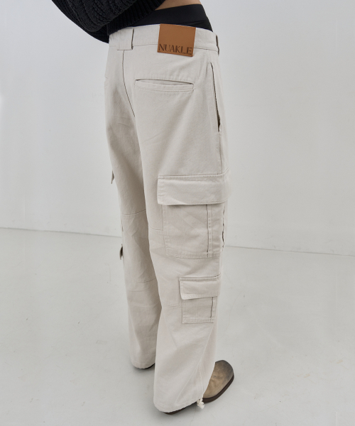 NUAKLE(ヌアクル)の「(m) フィールドワイドカーゴパンツ_ソフトクリーム(その他パンツ・メンズ・その他・2/3/1)」の2枚目の写真