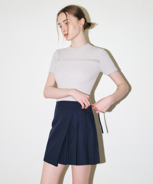 ARTID(アルティーダ)の「プリーツラップスカート_NAVY(スカート・レディース・ネイビー・SMALL/MEDIUM)」の2枚目の写真
