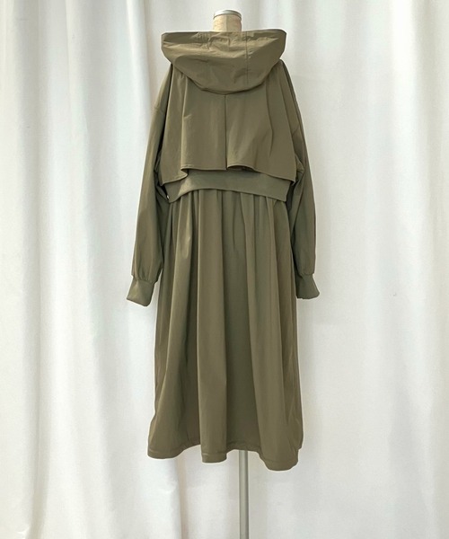 Q(キュー)の「リブドッキングミリタリーコート(ミリタリージャケット・レディース・チャコールグレー/カーキ・MEDIUM)」の5枚目の写真