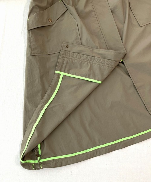 Q(キュー)の「リブドッキングミリタリーコート(ミリタリージャケット・レディース・チャコールグレー/カーキ・MEDIUM)」の14枚目の写真