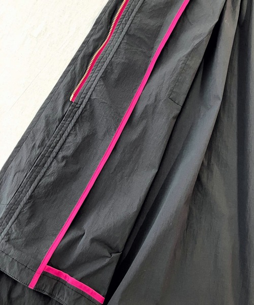 Q(キュー)の「リブドッキングミリタリーコート(ミリタリージャケット・レディース・チャコールグレー/カーキ・MEDIUM)」の13枚目の写真