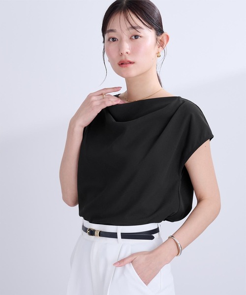 UR'S(ユアーズ)の「ショルダータックドレーププルオーバー(Tシャツ/カットソー・レディース・ブラック/ライトブルー/ピンク/ベージュ/ホワイト・L/M/S)」の3枚目の写真