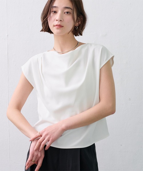 UR'S(ユアーズ)の「ショルダータックドレーププルオーバー(Tシャツ/カットソー・レディース・ブラック/ライトブルー/ピンク/ベージュ/ホワイト・L/M/S)」の8枚目の写真