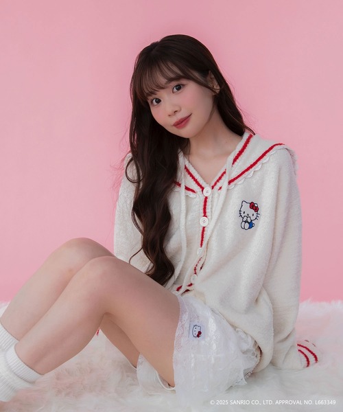 HELLO KITTY】ハローキティコラボ もこもこニット セーラー