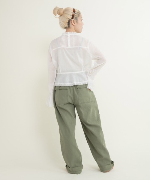 Dot&Stripes CHILD WOMAN(ドットアンドストライプス チャイルドウーマン)の「80ボイルレース ピンタックスタンドカラーブラウス(シャツ/ブラウス・レディース・ホワイト・FREE)」の10枚目の写真