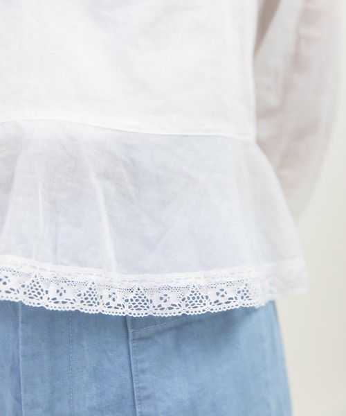 Dot&Stripes CHILD WOMAN(ドットアンドストライプス チャイルドウーマン)の「80ボイルレース ピンタックスタンドカラーブラウス(シャツ/ブラウス・レディース・ホワイト・FREE)」の2枚目の写真