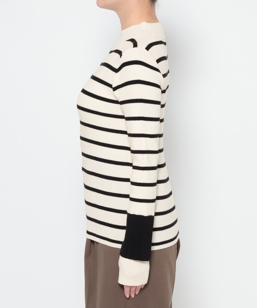 mysty woman(ミスティウーマン)の「袖レイヤード配色ニット 636274(ニット/セーター・レディース・グレー/ブラック系その他/アイボリー/ブラック・FREE)」の16枚目の写真