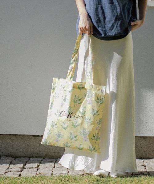 Cath Kidston(キャスキッドソン)の「トートバッグ Lily Of The Valley(トートバッグ・レディース・イエロー/ピンク・FREE)」の3枚目の写真