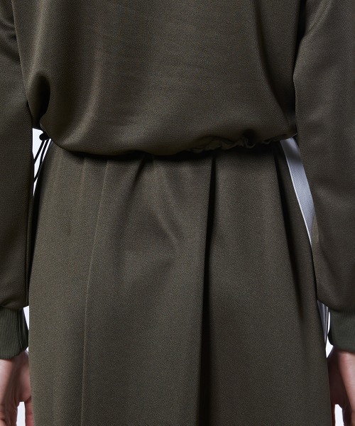 DOUBLE STANDARD CLOTHING（ダブルスタンダードクロージング）の「ブライトキング トラックレイヤードワンピース（ワンピース・レディース・カーキ/ブラック・36/38）」の8枚目の写真