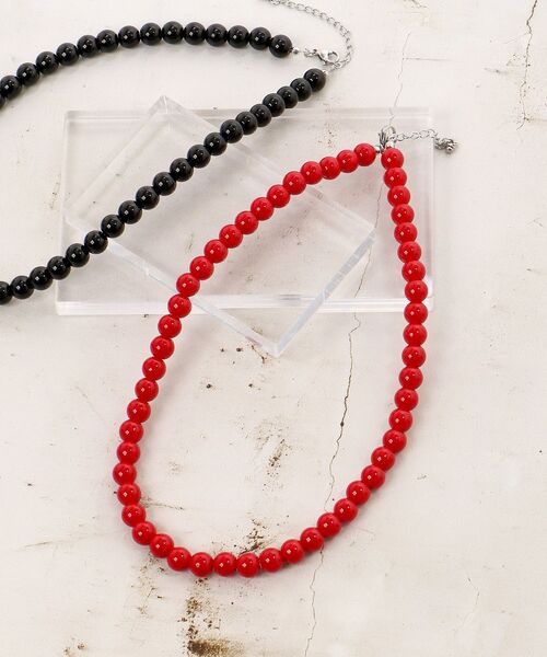le.coeur blanc（ルクールブラン）の「O ビーズネックレス（ネックレス・レディース・レッド/ブラック・FREE）」の3枚目の写真