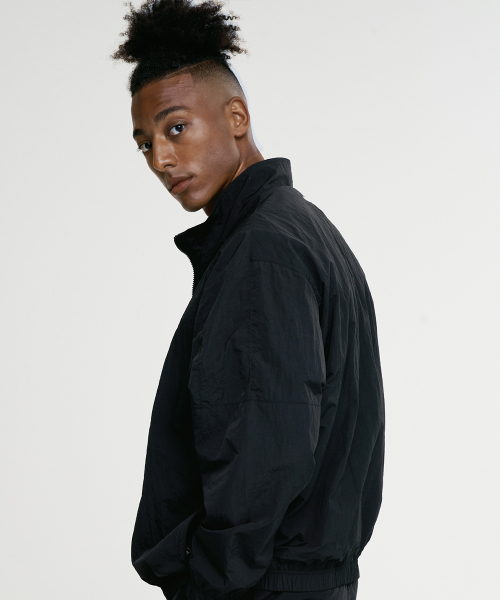 アセンティックウィンドブレーカージャケット