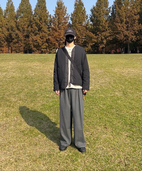 OGARP（オガープ）の「Waffle Henley Neck Long Sleeve Oatmeal（Tシャツ/カットソー・レディース・オートミール・1/2）」の5枚目の写真